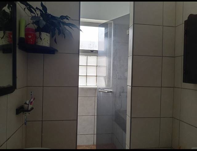 2 BEDROOM FLAT FOR SALE IN UMBILO